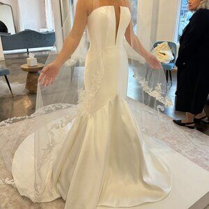 KittyChen Couture Oriana V2506D Wedding Dress